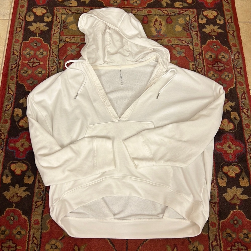 Women’s oversized, Fabletics, light weight sweatshirt. Size M.